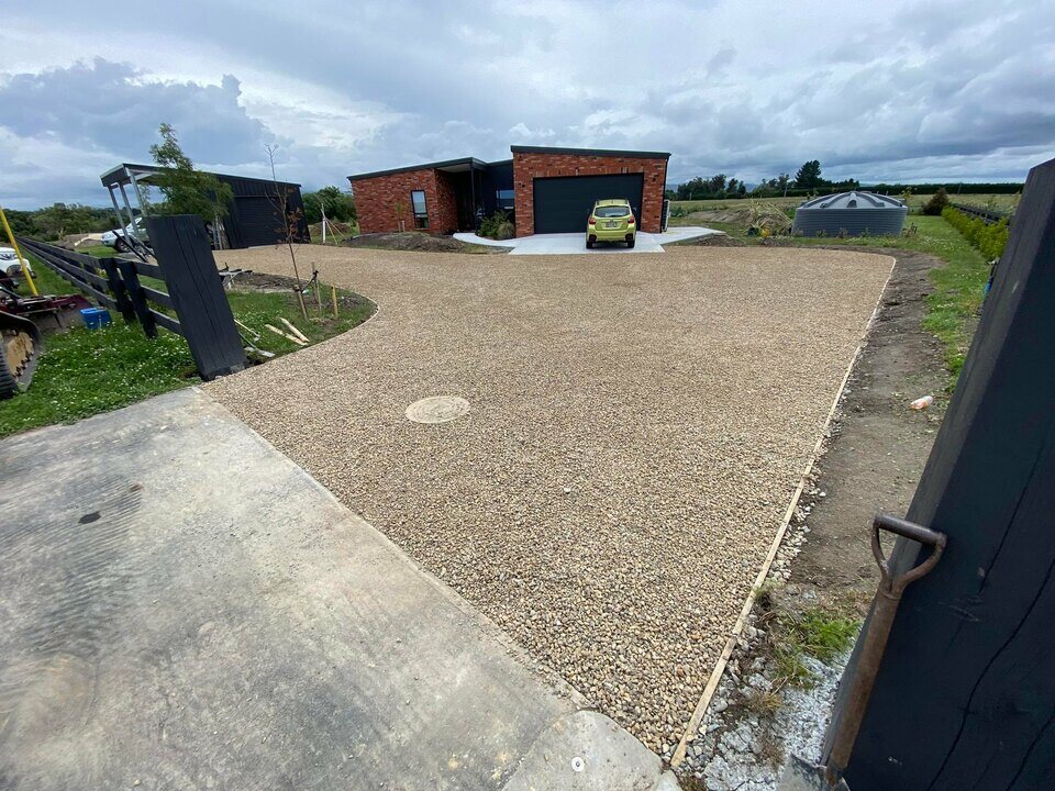 Teddington chip driveway completed in Amberley